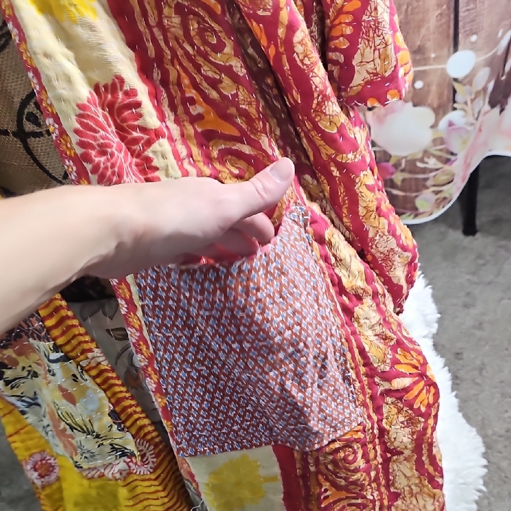 NWOT Vibrant Red and Yellow Floral Kantha Kimono Sm-xl - Picture 6 of 7
